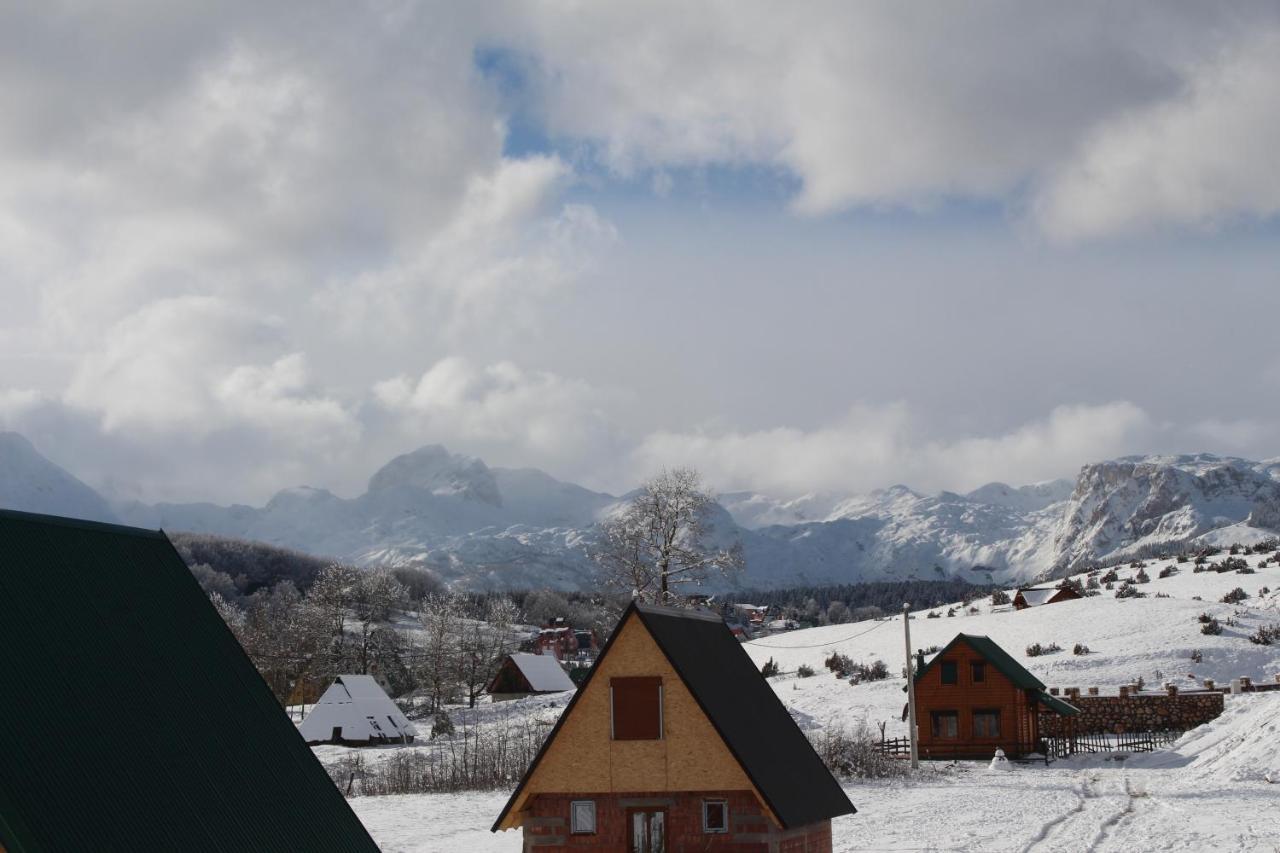 Three Houses Zabljak  Luaran gambar