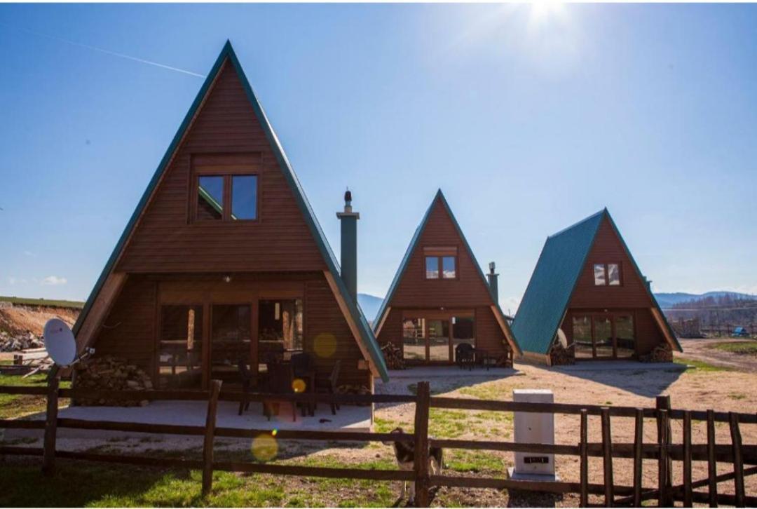 Three Houses Zabljak  Luaran gambar