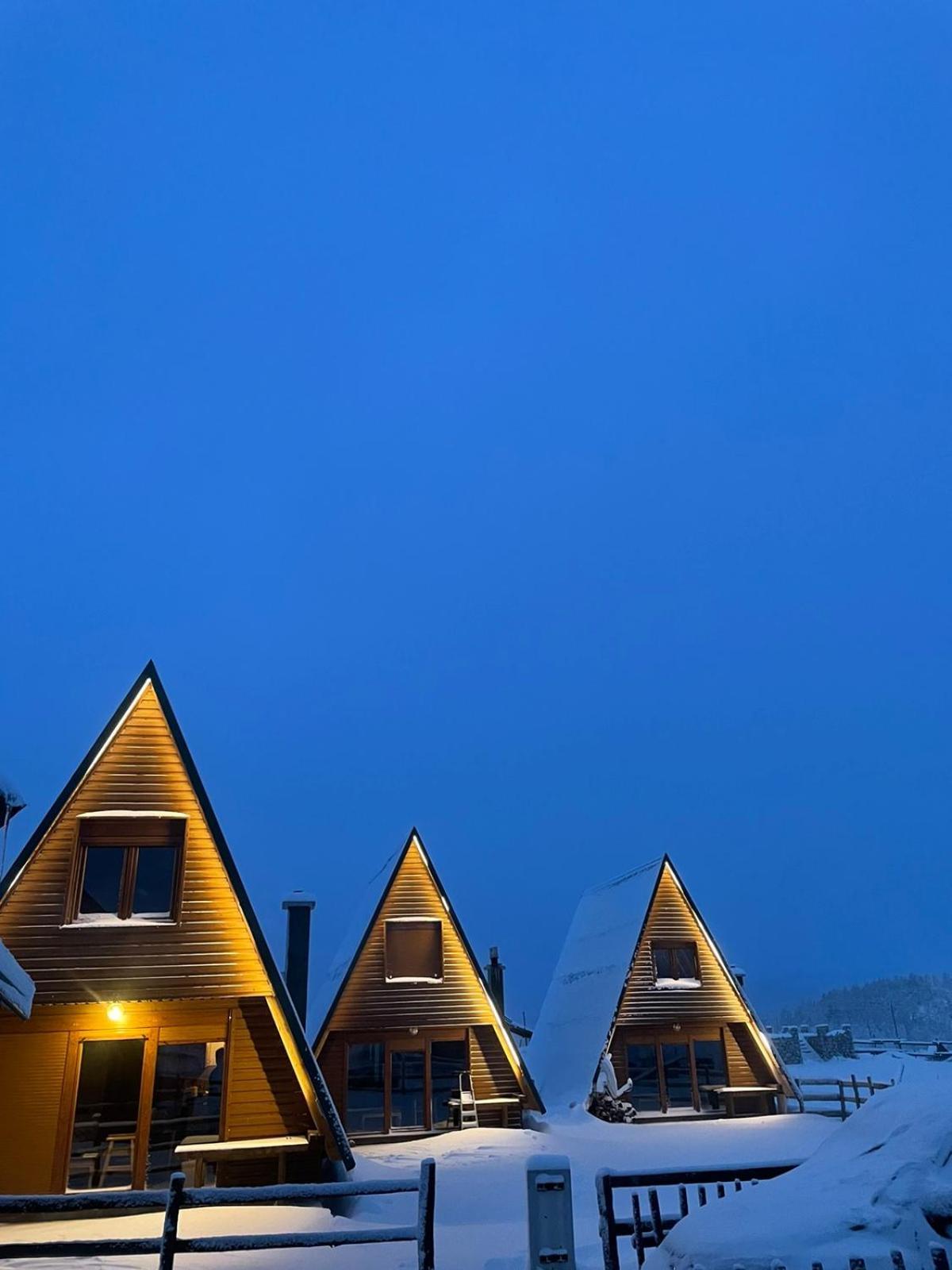 Three Houses Zabljak  Luaran gambar